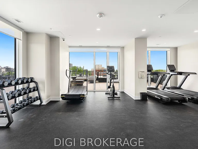 2070 Scott St #1009 — Photo 42