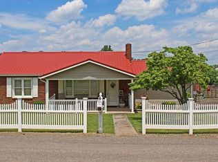 130 Hawthorne Acre, Wellsburg, WV 26070