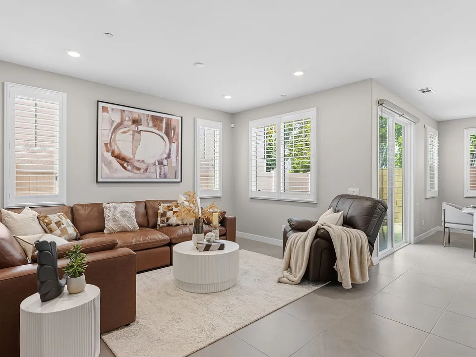 41 Savannah Ct