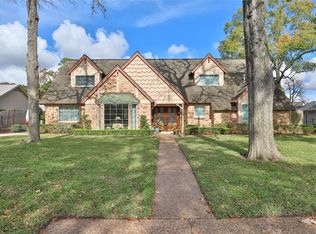 2111 Brooktree Dr, Houston, TX 77008