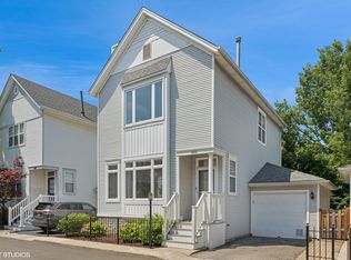 2845 N Wolcott Ave UNIT F, Chicago, IL 60657