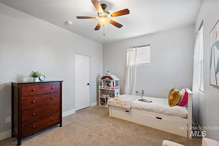 1267 E Spinnaker Ln — Photo 20