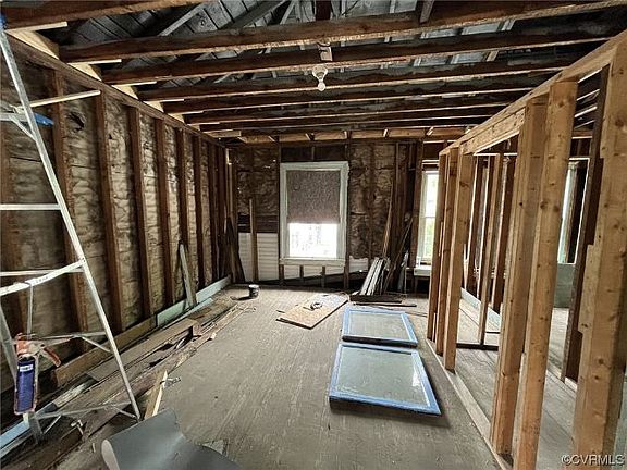 5th image of 312 E Fillmore St