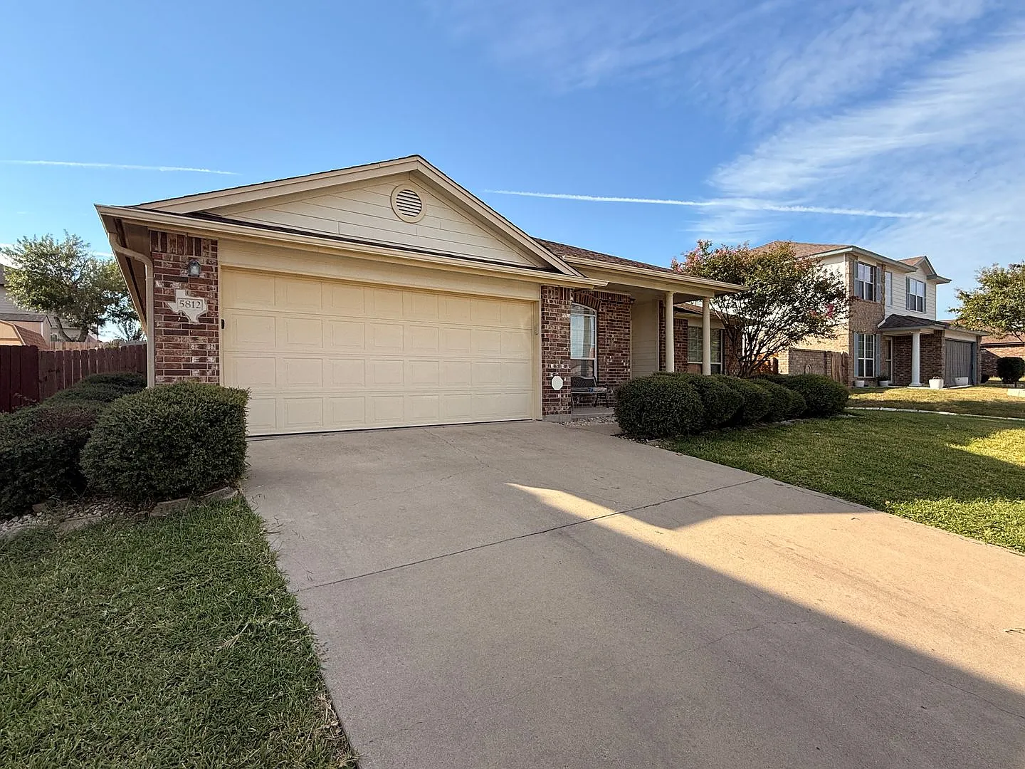 Price Reduction & Ready For Move-In ** Available Now! — Photo 2
