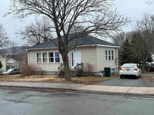 2 Arbor Dr, Antigonish, NS B2G 1S3