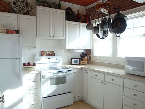 All new Kitchen has hardwood floor, all appliances will remain