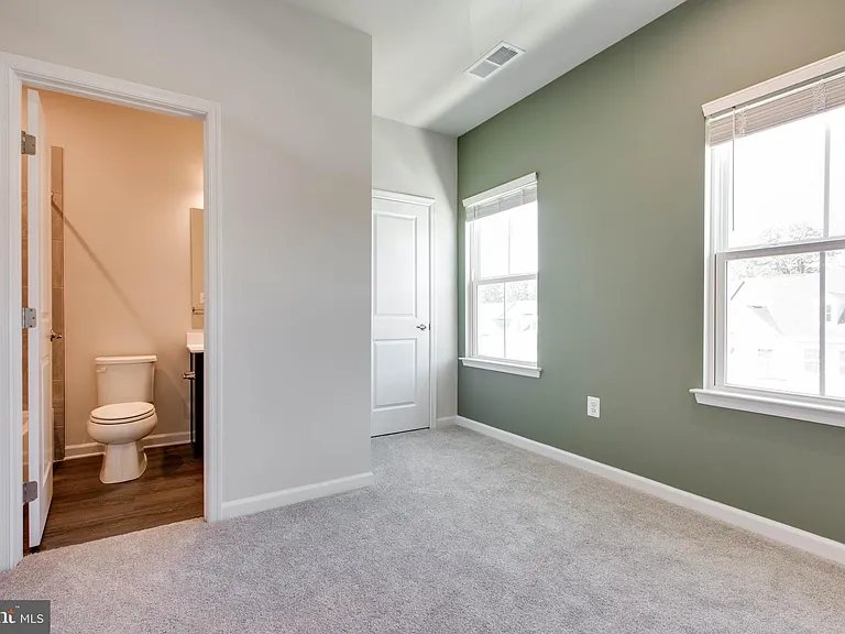 188 Woodgate Cir — Photo 23