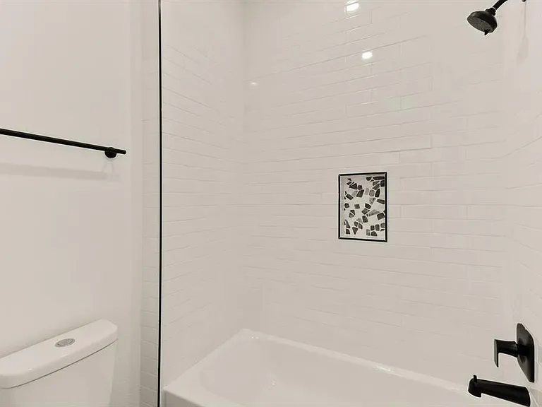 4705 Idaho St — Photo 11
