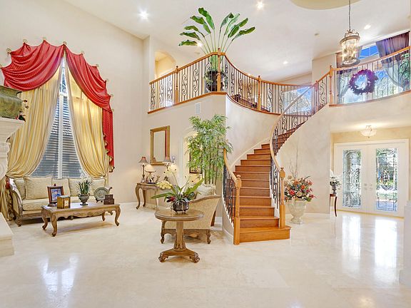 3rd image of 16232 Mira Vista Ln