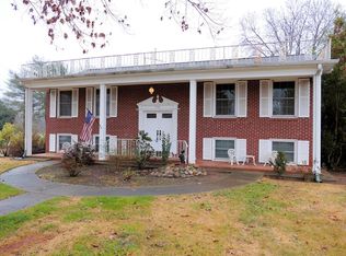 112 Westland Dr, Gaffney, SC 29341