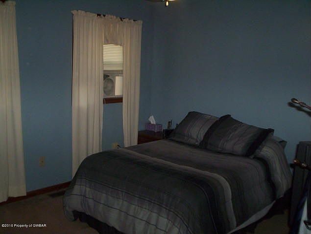 2nd image of 70 Kirby Ave