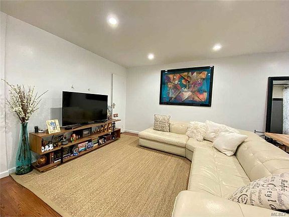 2nd image of 204-26 45th Dr