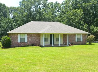 1032 Eight Point Rd, Summit, MS 39666