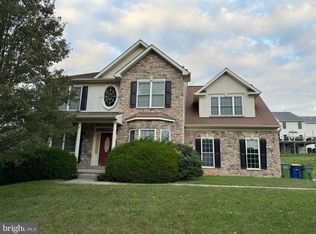 1097 Silver Maple Cir, Seven Valleys, PA 17360