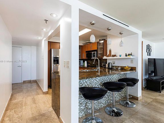 5th image of 850 N Miami Ave #W-1604