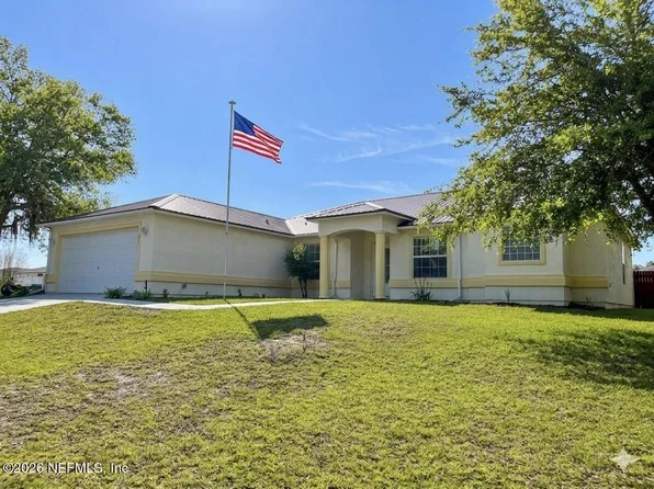203 VILLAGE Drive, Welaka, FL 32193