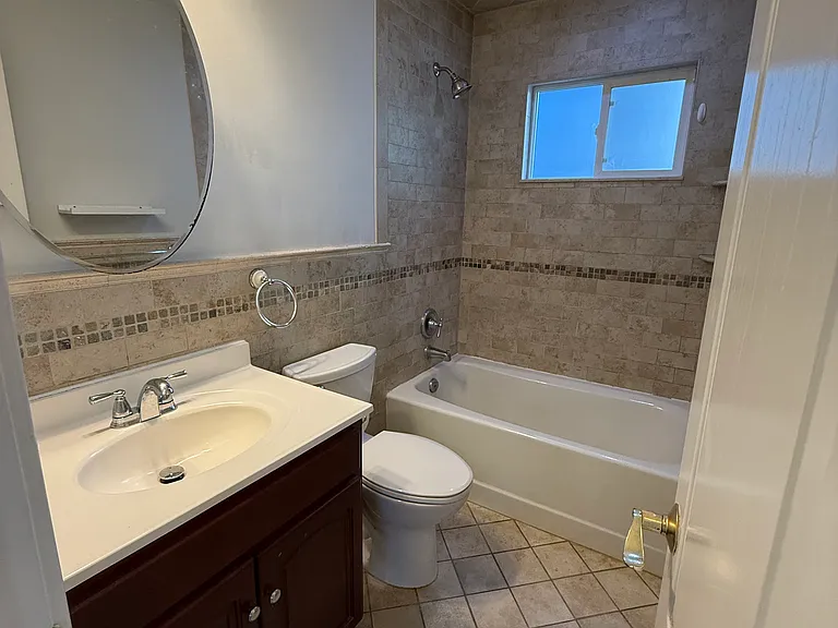 317 7th Ave #8 — Photo 15