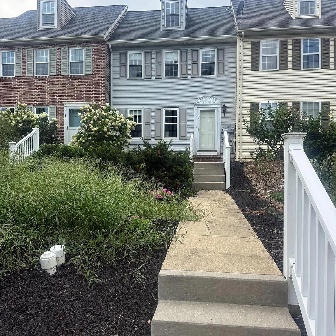 3 bed, 1200 sqft, $1,795 — Photo 1