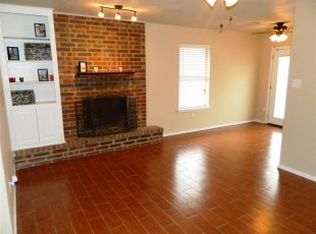 6055 SW Atterbury Dr, Lawton, OK 73505