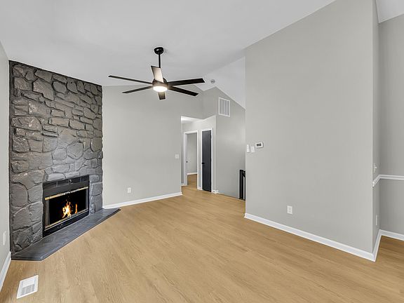 5th image of 4916 Wineberry Dr