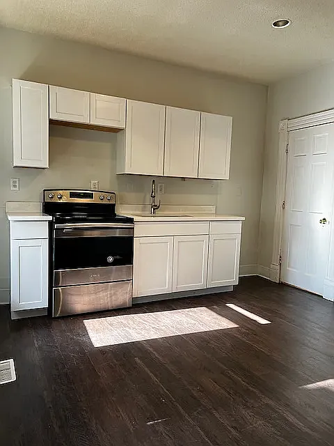 2 bed, 1200 sqft, $1,500 — Photo 3