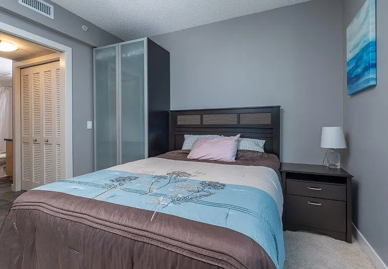 215 13th Ave SW #1305 — Photo 23