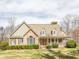 26345 Mountain View Dr, Rhoadesville, VA 22542
