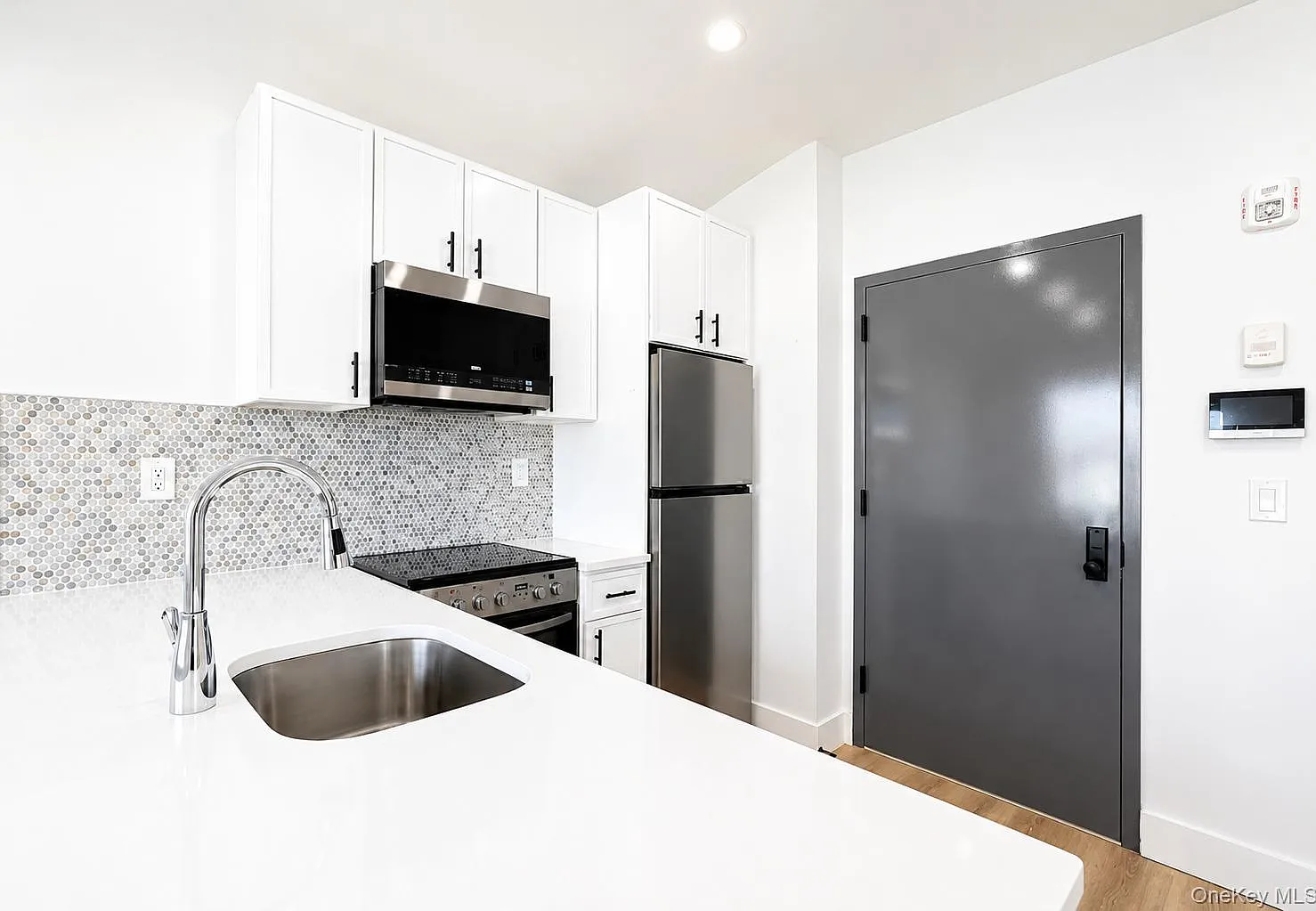 1 bed, 1.0 bath, 491 sqft, $1,875 — Photo 3