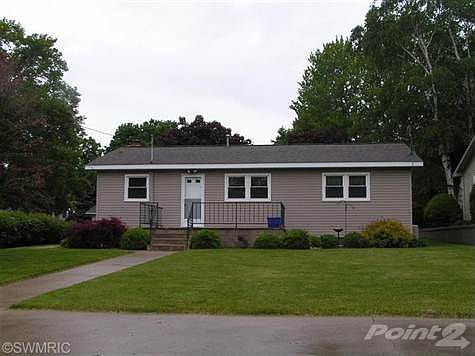 2nd image of 706 Saint Paul St