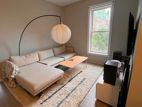 3227 S Carpenter St #3F, Chicago, IL 60608