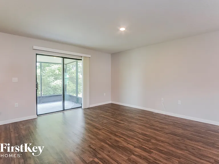882 N Fairbanks Dr — Photo 4