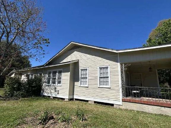 5th image of 23940 Baist St