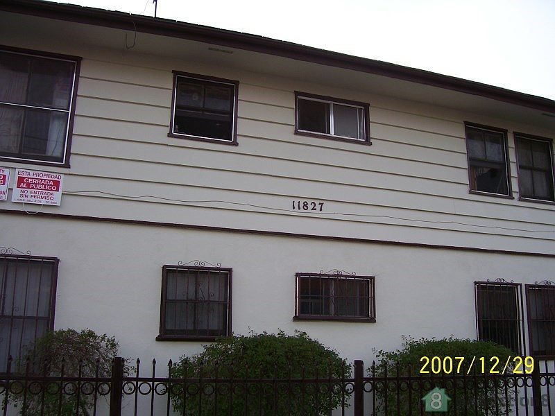 1st image of 11827 S Figueroa St APT 1
