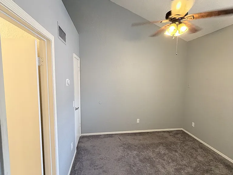 2201 N Comanche Dr #1046 — Photo 12