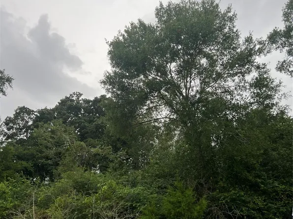 1415 25th St, Hempstead, TX 77445