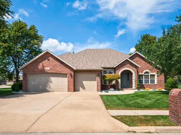 905 W Yellowstone Street, Nixa, MO 65714