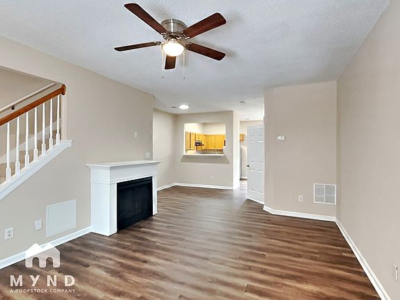 5th image of 3607 Ginnis Dr SW Unit 7-1
