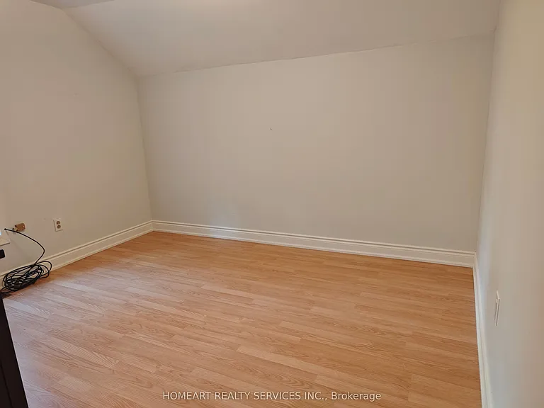 6 Rouge St — Photo 6