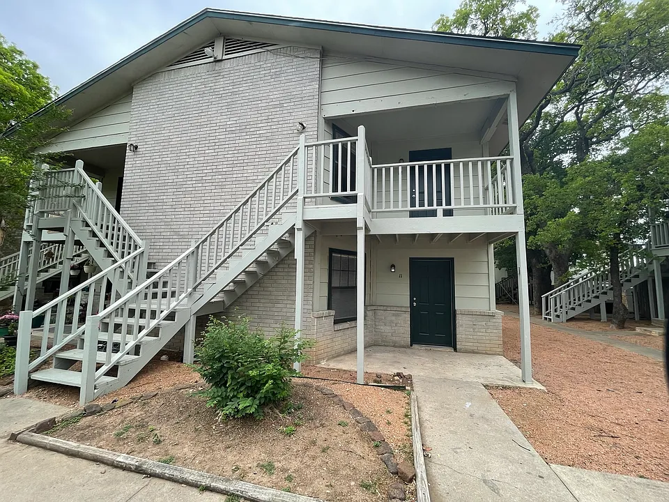 295 Billie Dr #11