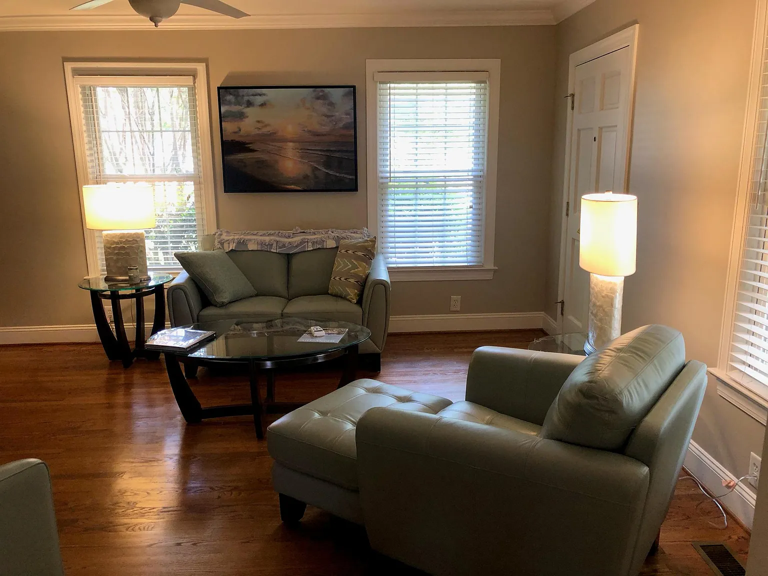 2 bed, 2.5 bath, 1800 sqft, $3,000 — Photo 3
