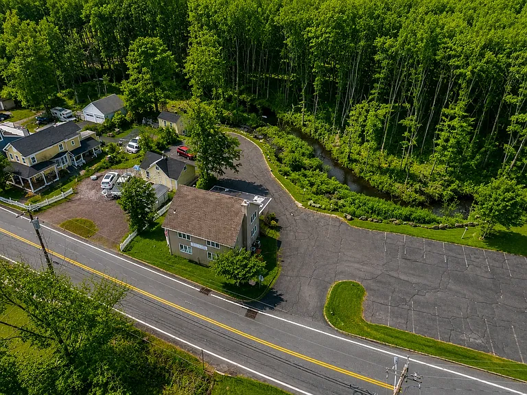 328 Green Pond Rd — Photo 4