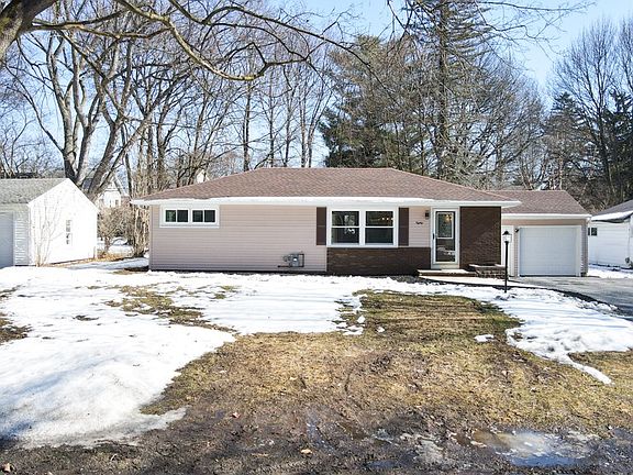 5th image of 80 Alaimo Dr