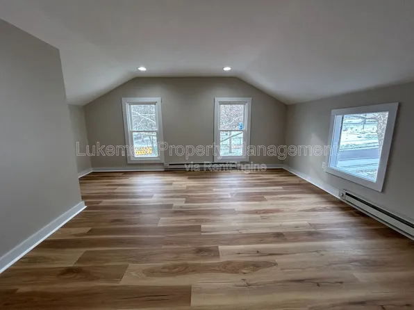 810 Grant St, Kalamazoo, MI 49008