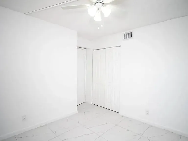 Unit Photo