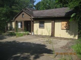 3409 Military Rd, Columbus, MS 39705
