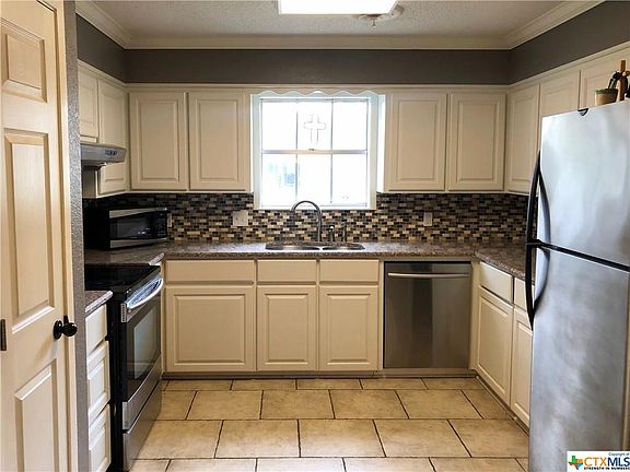 3rd image of 310 Richmond Dr