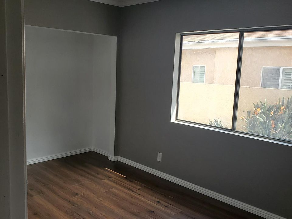 1st image of 902 N Pass Ave