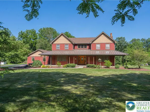 2176 Loring Dr S, Allentown, PA 18104