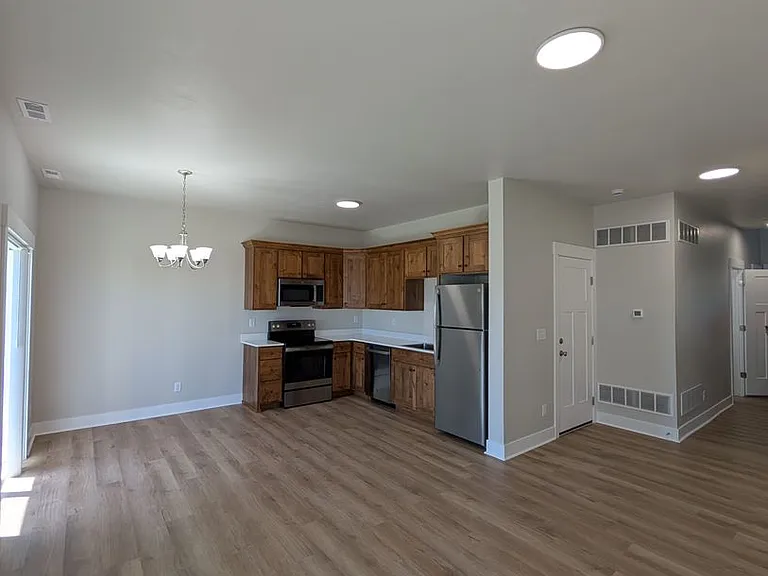 109 Hillcrest Ave — Photo 11
