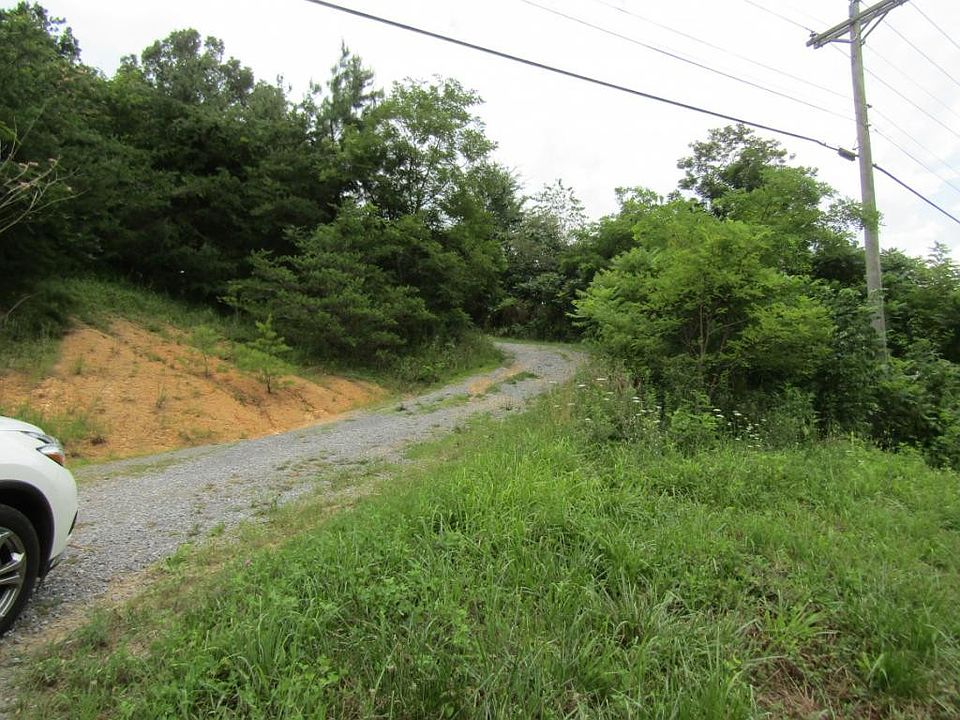 2nd image of 710 Zion Hill Rd